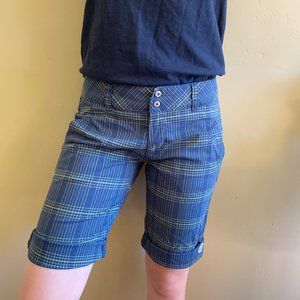 Blue and green Columbia hiking/outdoor shorts